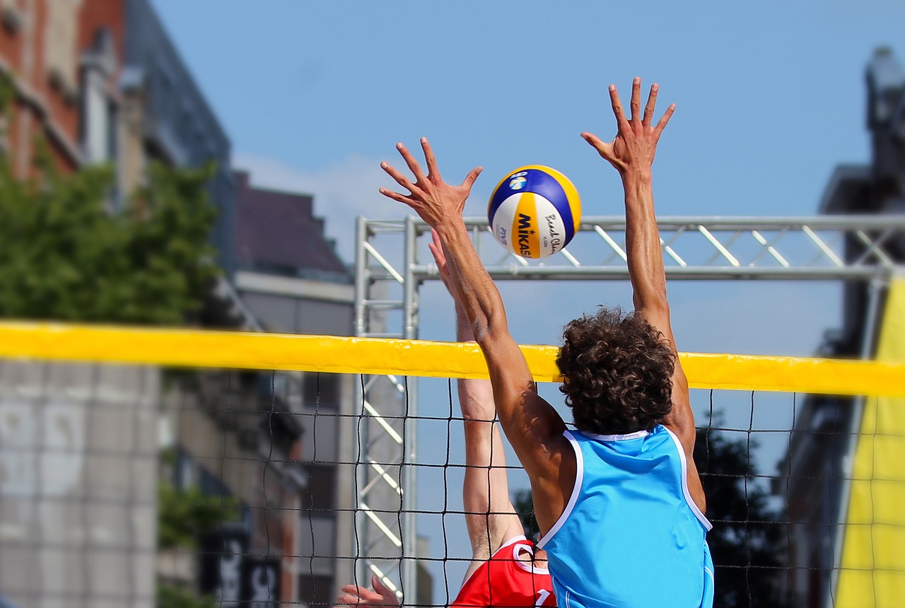 beach-volleyball-6483905_1280.jpg